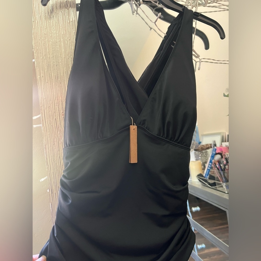 Black Deep V One-Piece Swimsuit - - Picture 8 of 9